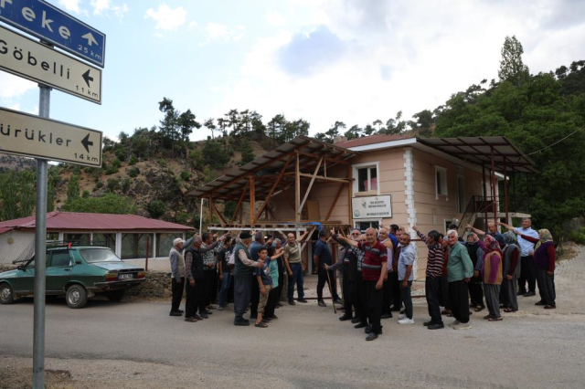 Muhtar 8 yıl boyunca köylüyü kandırdı, gerçek seçimi kaybedince ortaya çıktı