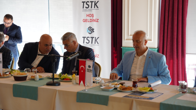 Sağlık Bakanı Memişoğlu: 'Sivil Toplum Güçlenirse Devlet de Güçlenir, Toplum Sağlığı Artar'