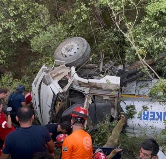 Bursa alevlere teslim! Yangın bölgesinden bir acı haber daha geldi