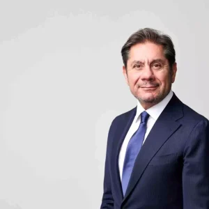 Akbank 2025in Ilk Yarisinda 1 Trilyon 980 Milyar TL Kredi