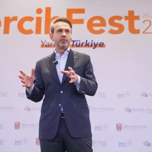 Bakan Bayraktar TercihFest 2025te universite adaylariyla bulustu Aciklamasi
