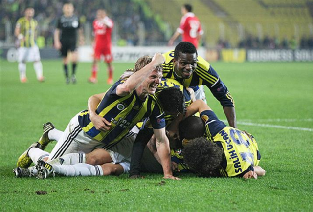 Benfica - Fenerbahçe maçı ne zaman, saat kaçta ve hangi kanalda? Benfica - Fenerbahçe maçı MUHTEMEL 11'LER KİM?