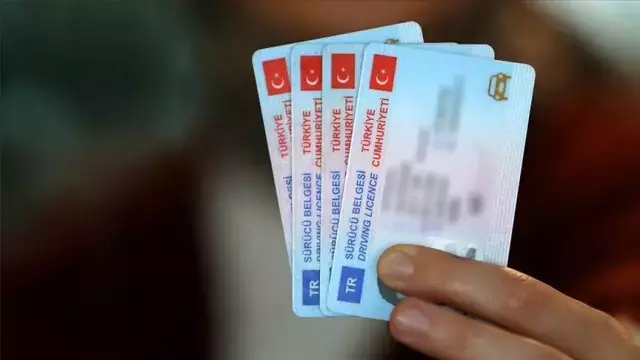 EHLİYET YENİLEME RANDEVU EKRANI 2025 || Ehliyet yenileme randevusu nasıl alınır, hangi belgeler gerekiyor?