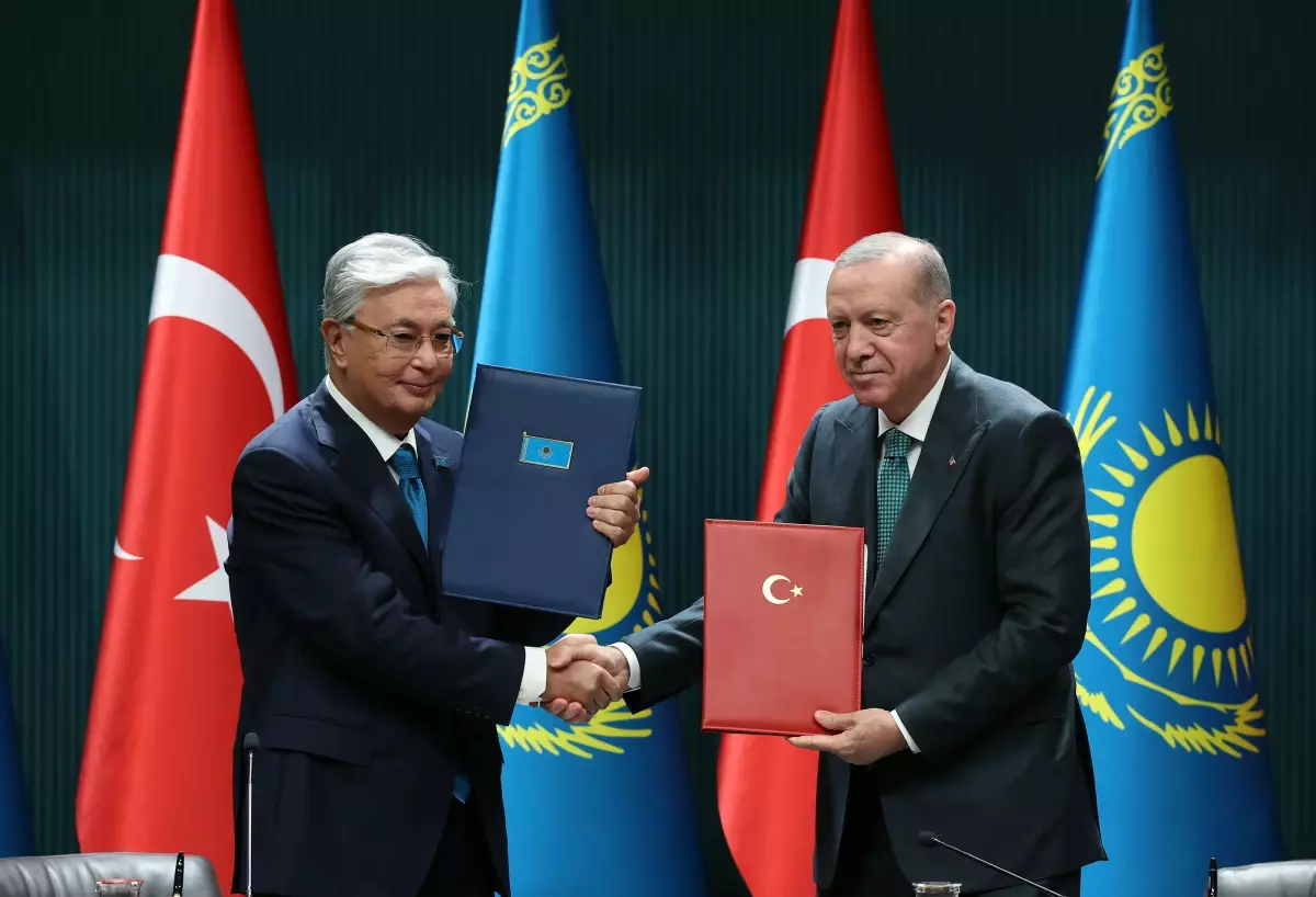 Erdogan Teror devleti Israil 22 aydir Filistin halkini canice katlediyor