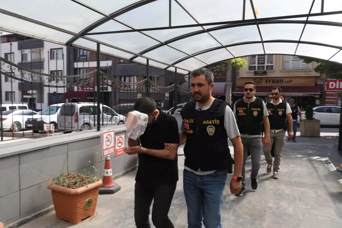 Eskisehirde Sahte Kimlikle Arsa Dolandiriciligi 7 Gozalti