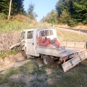 Inegolde Kamyonet ile Kamyon Carpisti 1 Yarali