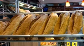 Izmirde Ekmek Fiyatlari 15 TLye Yukseldi