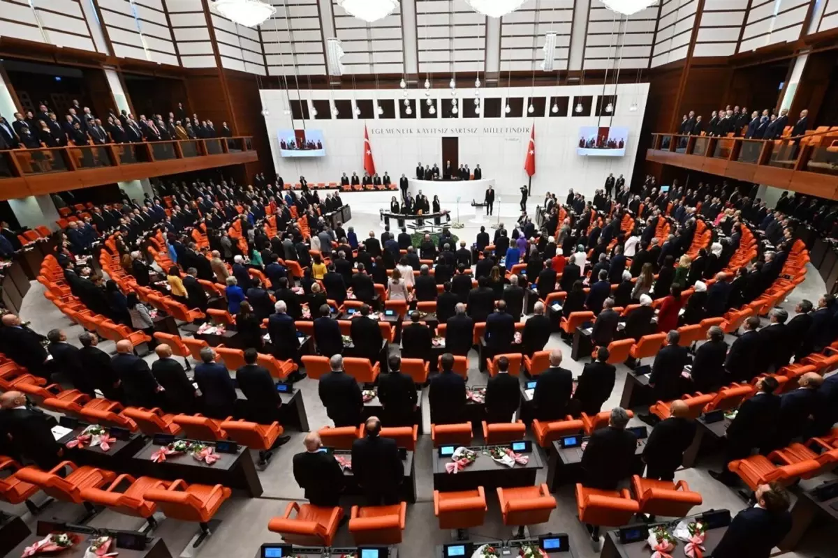 Meclisi hastanelik eden salgin Turkiye geneline yayildi