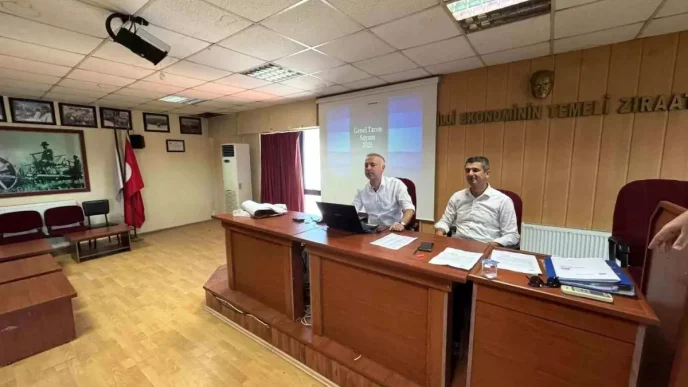 Sokede Tarim Sayimi Bilgilendirme Toplantisi Duzenlendi