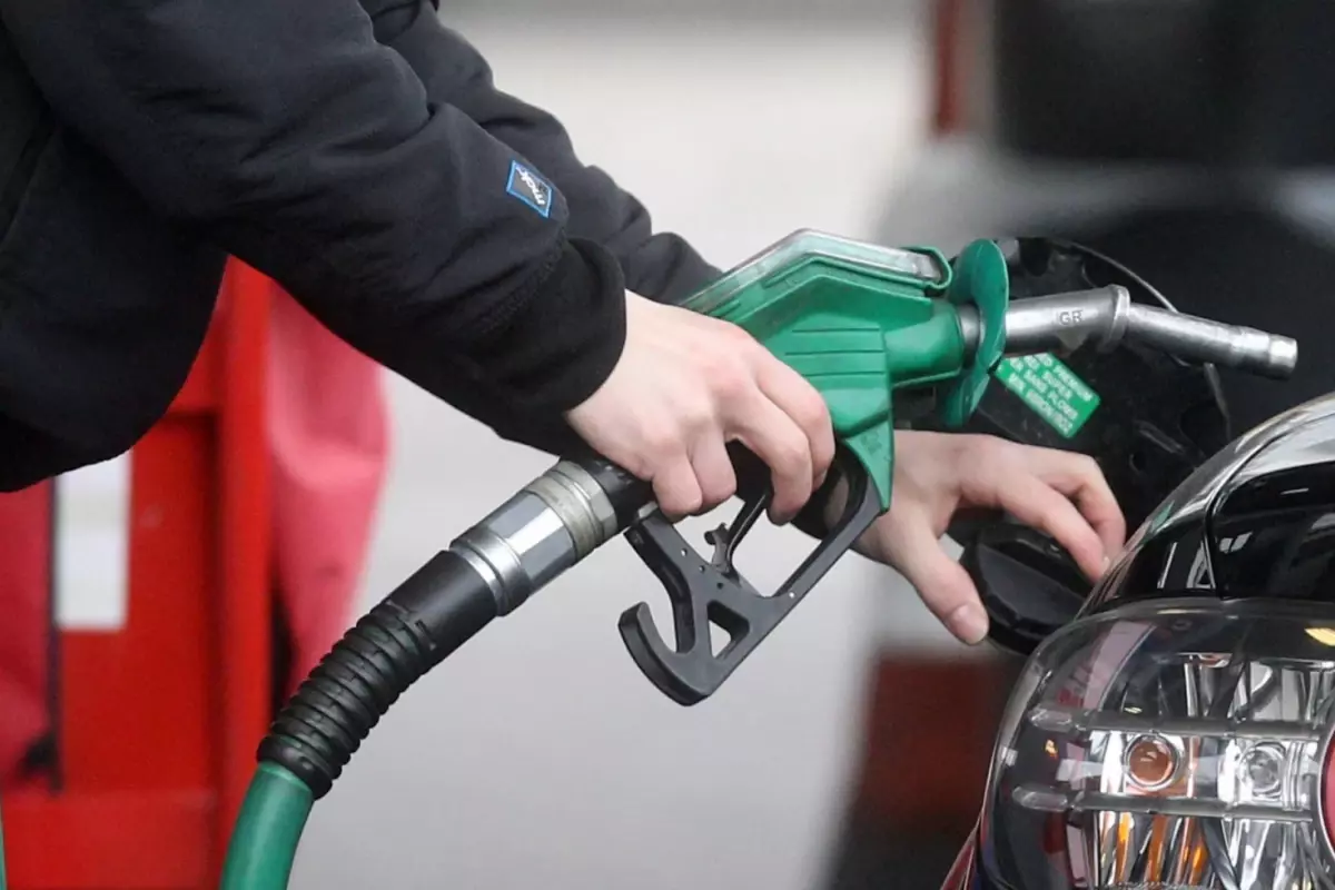 Suruculer dikkat Benzin ve motorine zam geliyor