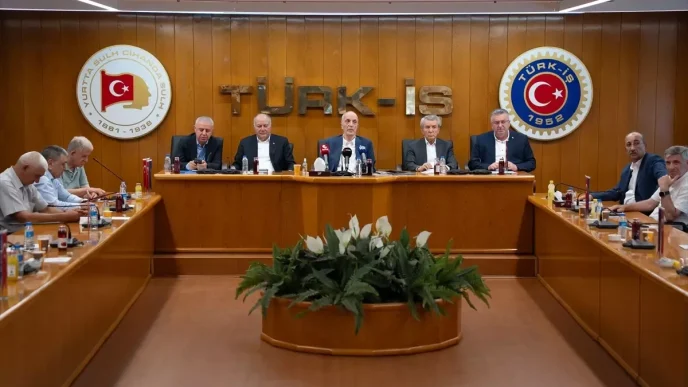 TURK IS Baskani Atalay Grev Iscilerin Haklari Icin Aractir