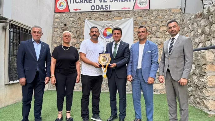 Tuncelinin Iksor Markali Munzur Bali Londrada Altin Madalya Kazandi