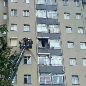 Umraniyede 10 Katli Binada Yangin 4 Kisi ve Bir Kedi