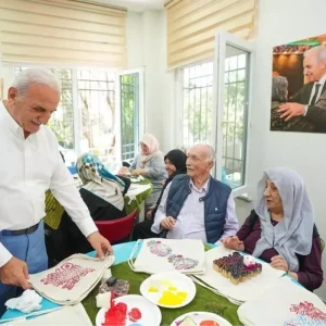Umraniyede 65 Yas Ustu Vatandaslar Icin Aktif Yas Al Projesi