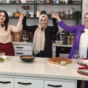 elinin bereketi ile insanlarin kalbine dokunan 18877778 1454 amp