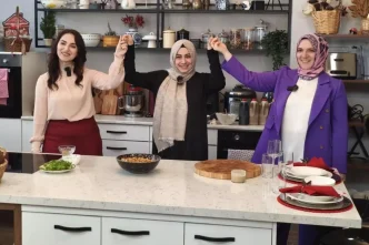 elinin bereketi ile insanlarin kalbine dokunan 18877778 1454 amp
