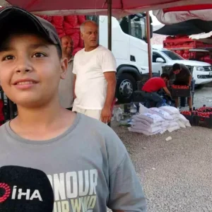 12 Yasindaki Baris Ali Kus Biber Pazarinda Hayallerini Gerceklestiriyor
