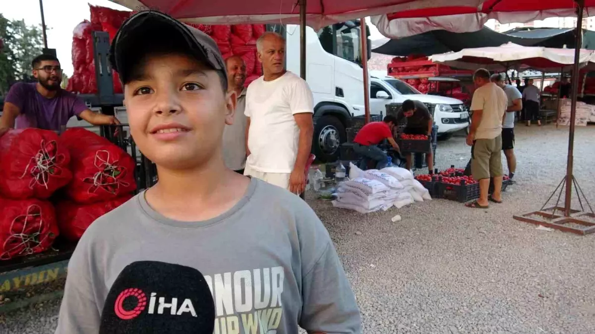 12 Yasindaki Baris Ali Kus Biber Pazarinda Hayallerini Gerceklestiriyor