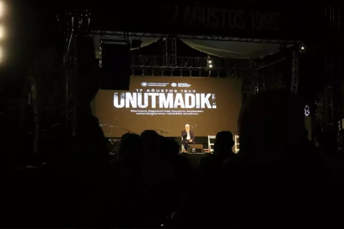 17 Agustos Marmara Depreminde hayatini kaybedenler Sakaryada anildi