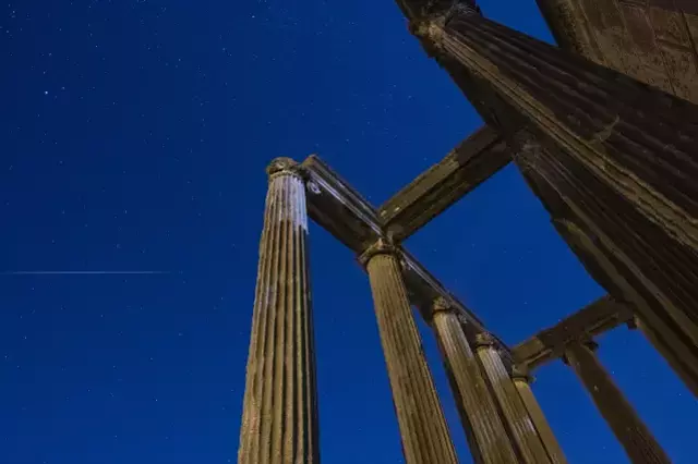 Perseid meteor yağmuru Türkiye semalarında büyüledi