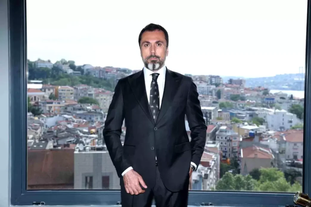 2025in Son Ceyreginde Altin Fiyatlarinda Guclu Yukselis Beklentisi