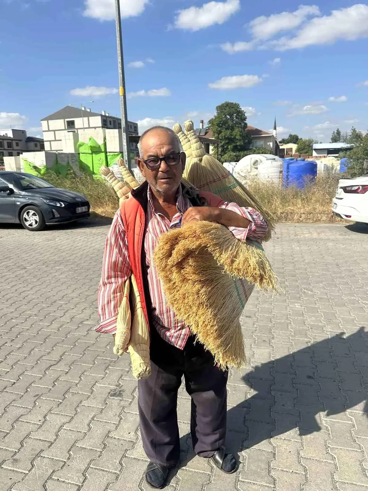 56 Yildir Supurge Satan Sami Turnanin Azmi