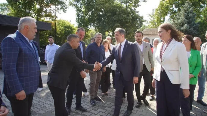 AK Parti Genel Baskan Yardimcisi Sirakaya Edirnede Turkiye Yuzyili Bulusmalari