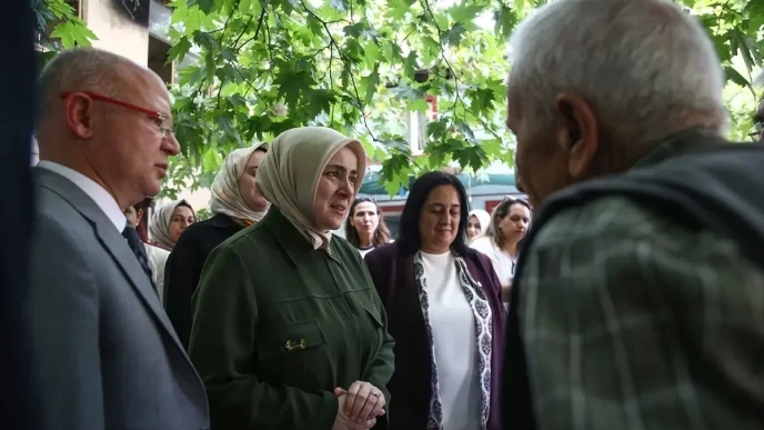 AK Parti Kadin Kollari Baskani Ercan Bursada orman yanginindan etkilenen