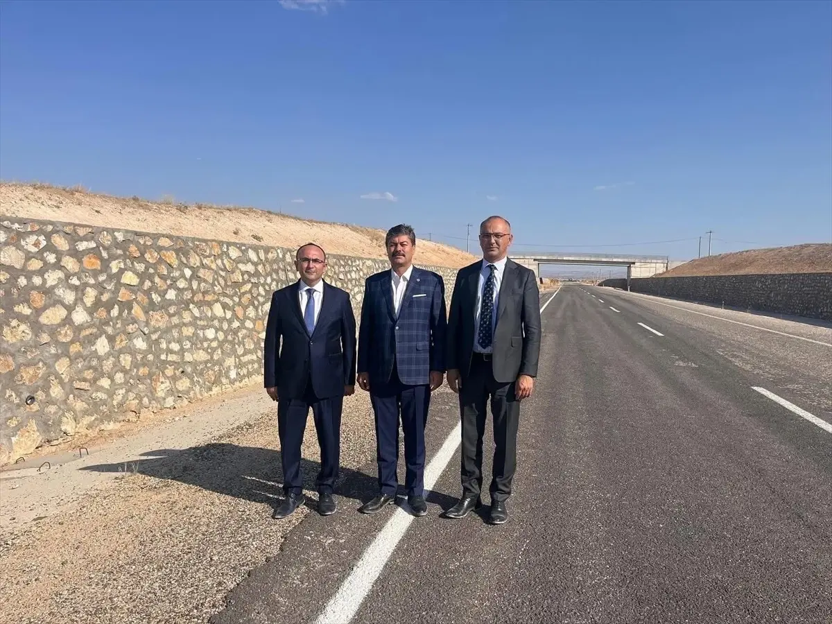 AK Parti Kirsehir Milletvekili Erkan kentte yurutulen kara yolu projelerini