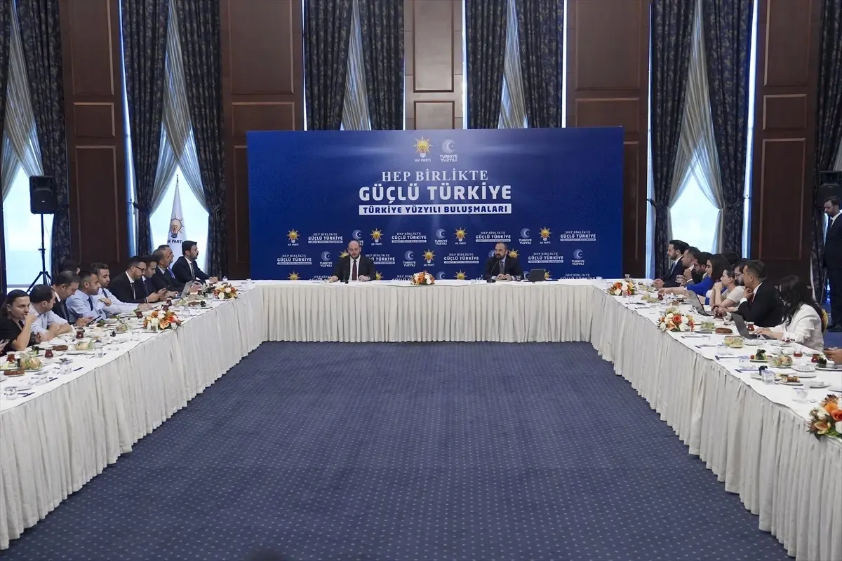 AK Partinin Turkiye Yuzyili bulusmalari 8 Agustosta basliyor