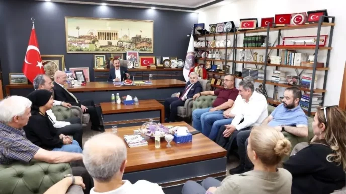 ATO Baskani Gursel Barandan AHID Baskani Hilmi Yamana Hayirli Olsun