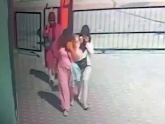 Adanada Altin Hirsizligi 3 Kadin 200 Bin Lira Caldi