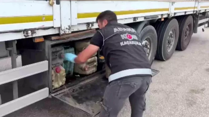 Adanada Gumruk Kacagi 149 Cep Telefonu Ele Gecirildi