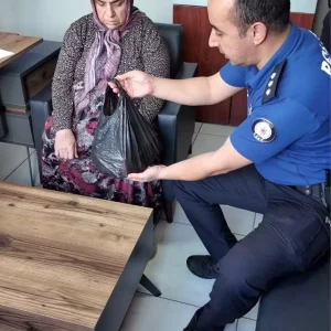 Adanada Kizinin Surprizi Soke Etti 500 Bin Liraya Yakin Altin
