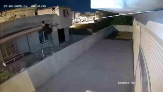 Adanada Mustakil Evden 38 Bin TL Calan Supheli Yakalandi
