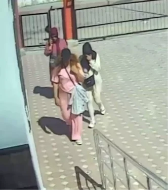 Adanada Uc Kadin Altin Hirsizligi Yapti