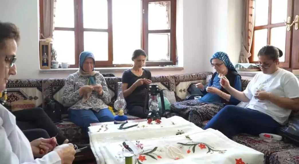 Aile Destek Merkezleri 60 Bin Kadina Hizmet Verdi