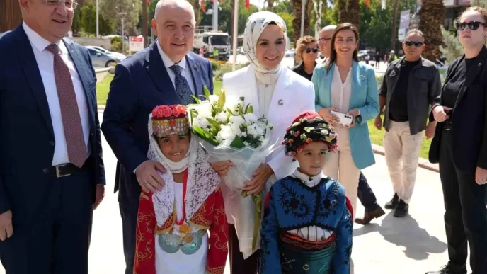Aile ve Sosyal Hizmetler Bakani Goktas Denizlinin 2002 2025 verilerini paylasti