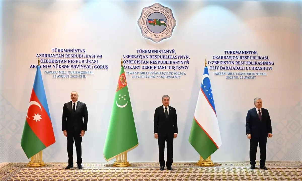Aliyev Berdimuhammedov ve Mirziyoyev Uclu Zirve Gerceklestirdi
