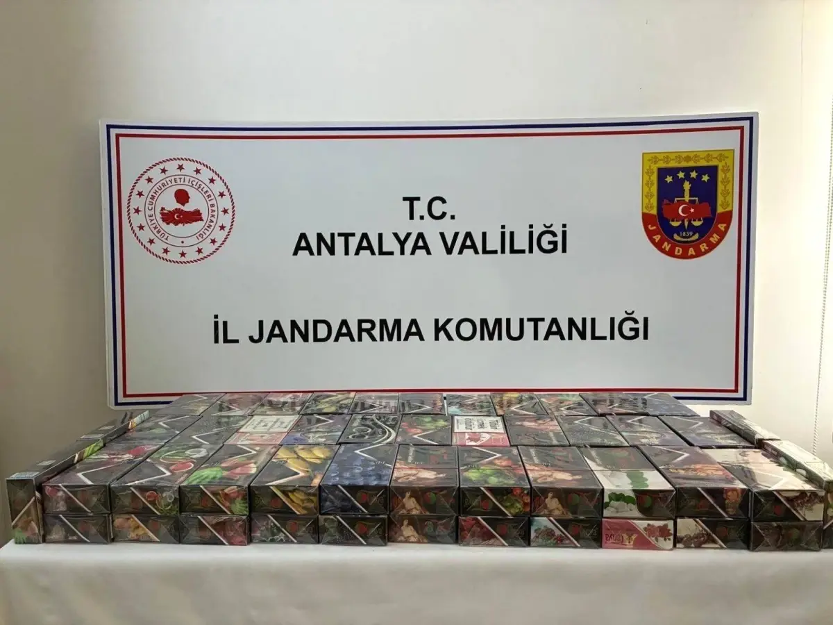 Antalyada Kacak Nargile Tutunu Operasyonu 22 Kilo Ele Gecirildi