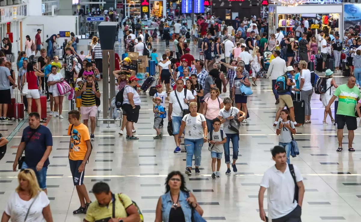 Antalyada Son Dakika Rezervasyonlari Artis Gosteriyor
