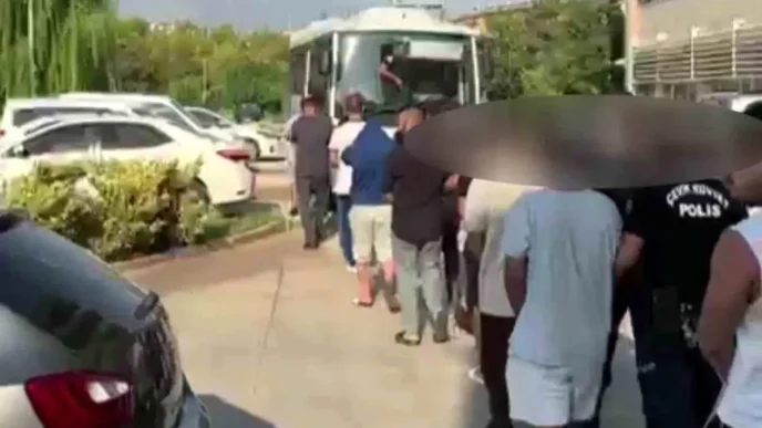 Antalyada Yasa Disi Bahis ve Dolandiriciliga Operasyon 9 Tutuklama