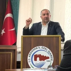 Ardahanda Sap Hastaligi Ciftciyi Zora Soktu
