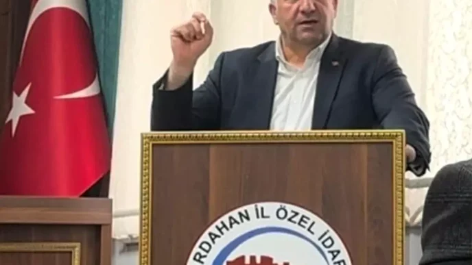 Ardahanda Sap Hastaligi Ciftciyi Zora Soktu