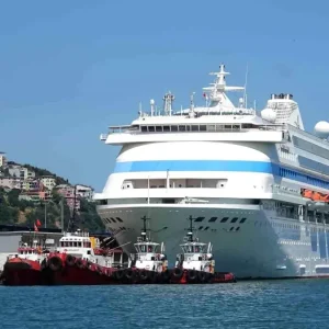Astoria Grande Kruvaziyeri Samsun Limanina Demirledi