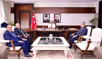 Aydin Ticaret Borsasi Vali Canbolati Kuru Incir Toreni Icin Ziyaret