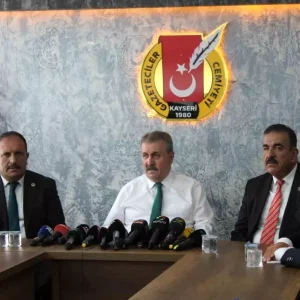 BBP Genel Baskani Desticiden Trumpin Gumruk Vergisine Tepki