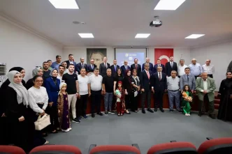Bakan Bolat Is Insanlariyla Ekonomik Gelismeler Uzerine Gorusmelerde Bulundu