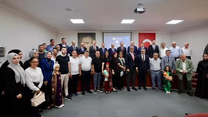 Bakan Bolat Is Insanlariyla Ekonomik Gelismeler Uzerine Gorusmelerde Bulundu