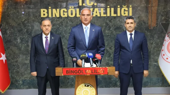 Bakan Ersoy Sorunlarini cozmus Turkiye kalkinmis refahini artirmis bir Turkiye